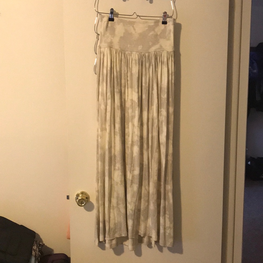 Billabong skirt size M